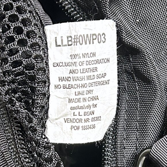 L.L. Bean Hangup Travel Toiletry Bag - Picture 5 of 5